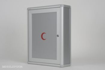 Metal ecza dolab kilitli